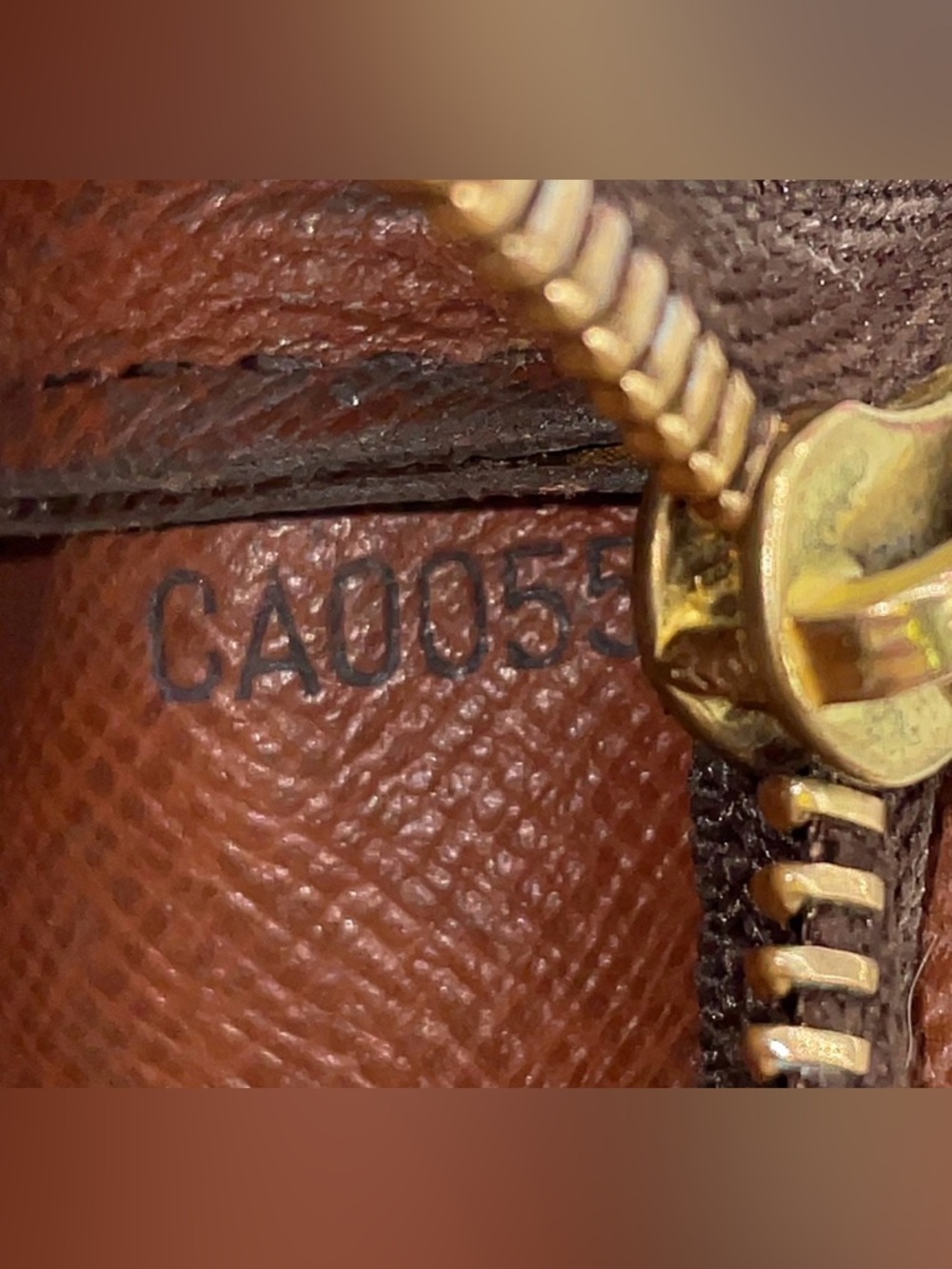 ✨🛍️ Louis Vuitton Monogram Pochette Cles Key Pouch - Picture 6 of 6